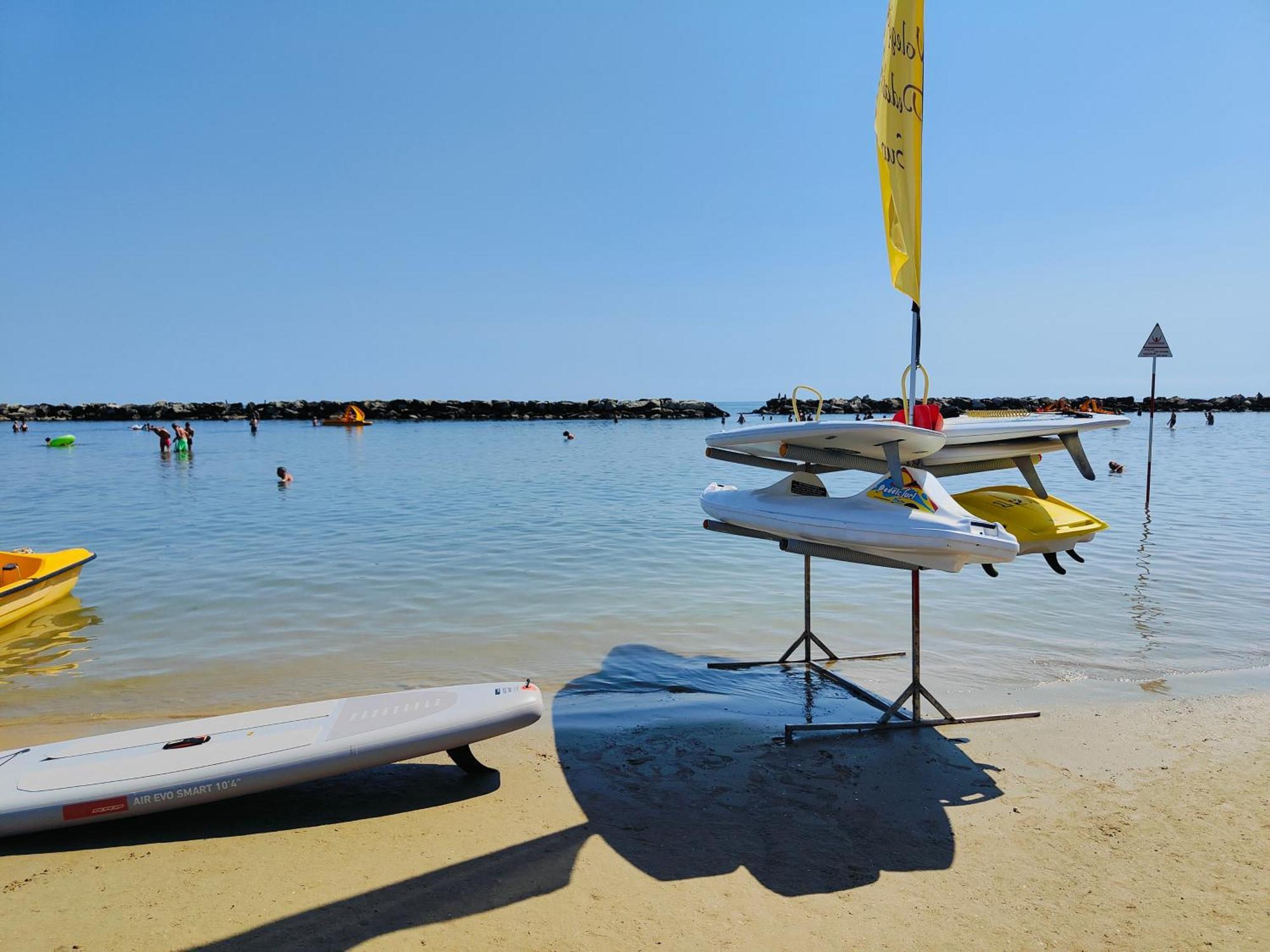 Hotel Cola Frontemare Bellaria-Igea Marina Eksteriør bilde
