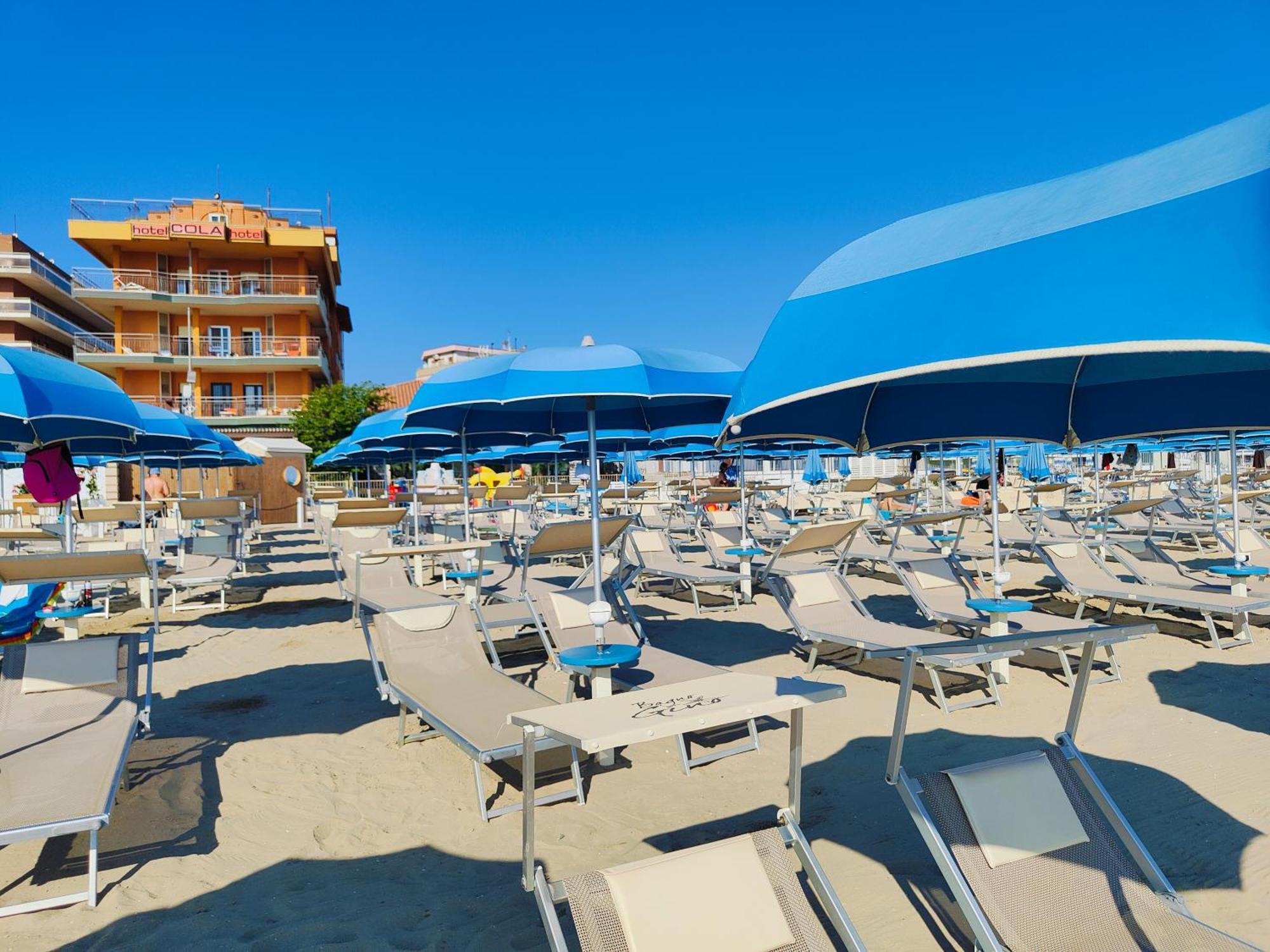Hotel Cola Frontemare Bellaria-Igea Marina Eksteriør bilde