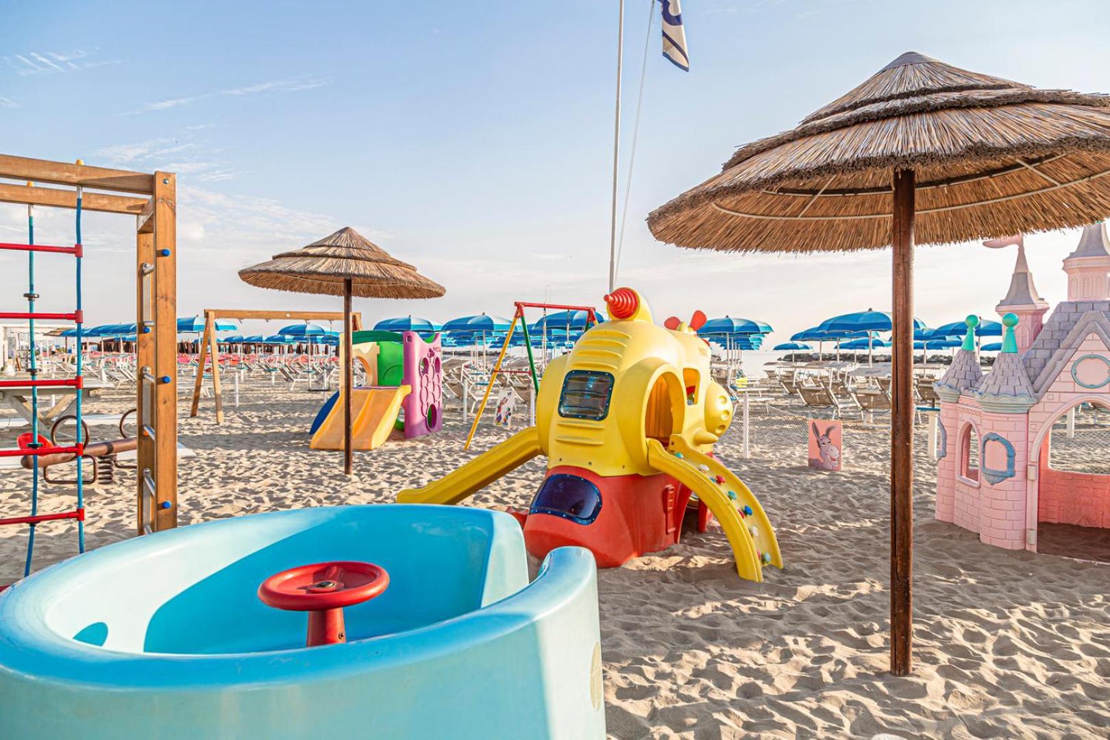 Hotel Cola Frontemare Bellaria-Igea Marina Eksteriør bilde